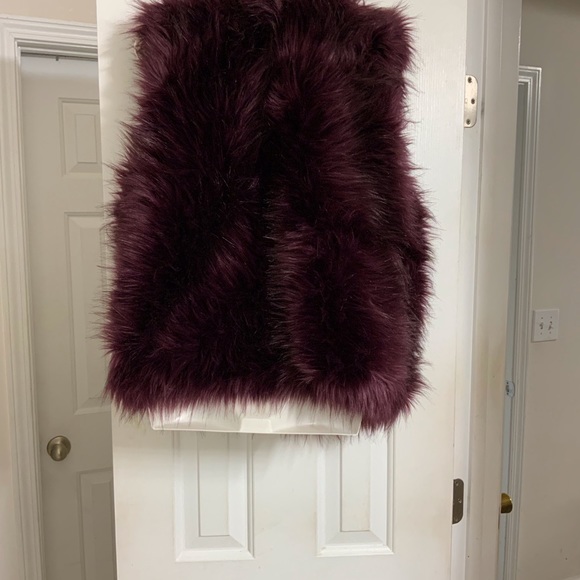BRAND NEW CI SONO VEST FAUX FUR . SIZE-XL - Picture 2 of 8